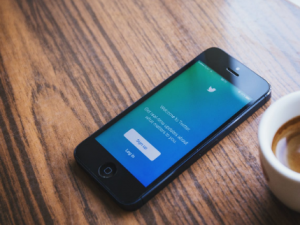 twitter to label government and state-affiliated accounts