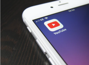 YouTube Is Rolling Out Picture in Picture Mode For iOS Devices
